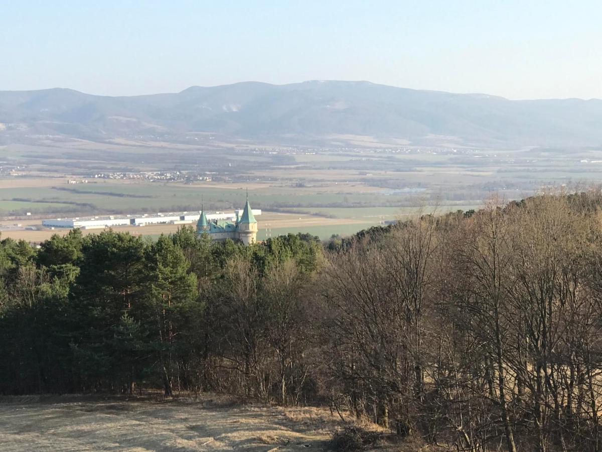 Apartman S Vyhliadkou Bojnice Exteriör bild